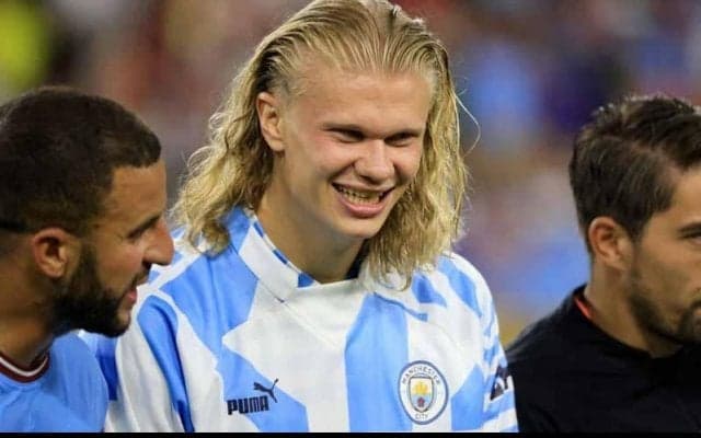 「ハロウィンは仮装するものだと…」ヴァイキングに扮したハーランドが違和感なさすぎて話題に！本人もいじりに反応