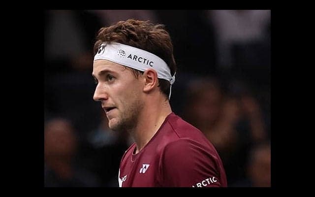  ルード、ガスケ破り初戦突破 