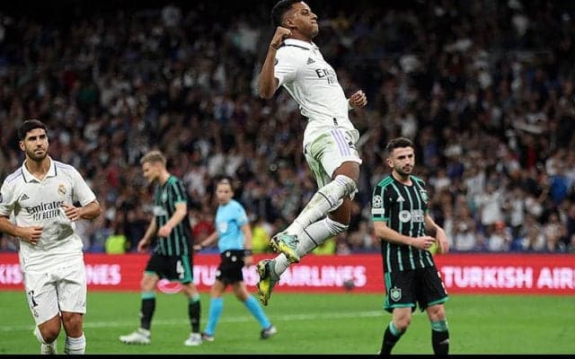 王者マドリーが5発圧勝で首位通過！　日本人3選手先発もセルティックは未勝利で敗退《CL》