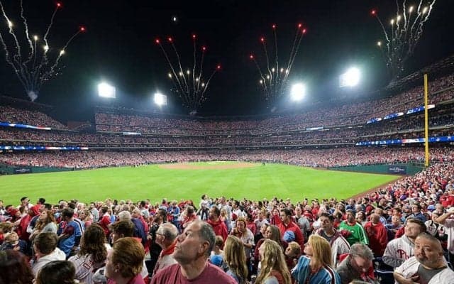 【MLB WS】トイレで奇想天外な“おもてなし”　野球カードの思わぬ活用法が「容赦なくて最高」