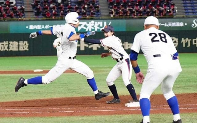 イチロー氏が“屈辱”の一ゴロ併殺打　満塁で凡退にフェンス叩いてガックリ