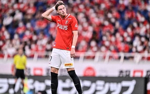 「これは良い警鐘になるかも」浦和FWユンカーの「地震直後のツイート」が話題に！日本と外国の違いを表したイラストに、ファンも考えさせられる