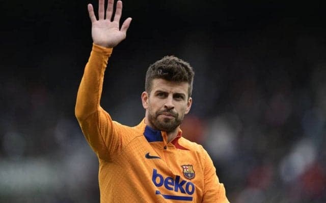 ｢過去最高に好きなDFでした｣!! バルセロナDFピケが「まさかの電撃引退」発表…元スペイン代表DFに送る感謝画像に｢まだまだやれそうなのに」など惜しむ声続々