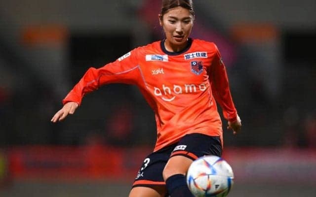 「純粋にサッカーを楽しめればいい…」そう考えていた少女が“プロサッカー選手・仲田歩夢”になるまで