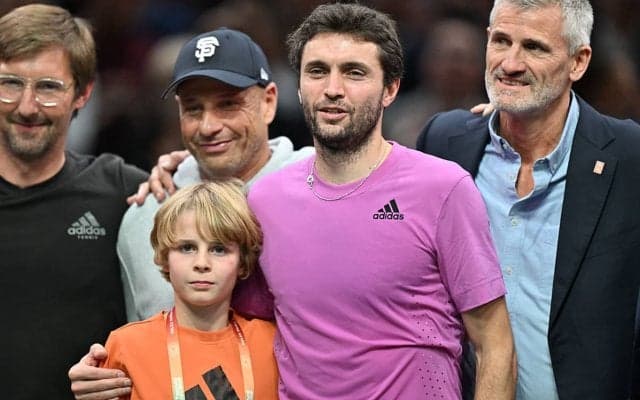 元世界ランク6位シモン、母国大会で20年にわたる現役生活に幕「テニス選手になれたことは本当にラッキー」[ロレックス・パリ・マスターズ]