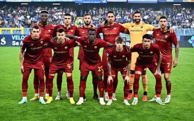 「何これかっこいい」ASローマが来日ツアー「新ユニフォーム」発表！ 名古屋＆横浜FMとの対戦時に着用する、英国ブランドとコラボした新デザイン