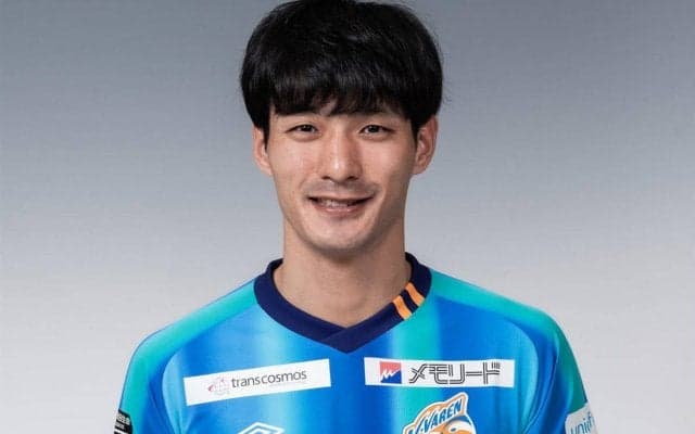 長崎DF高橋峻希が交通事故、右折時に後続のバイクが転倒