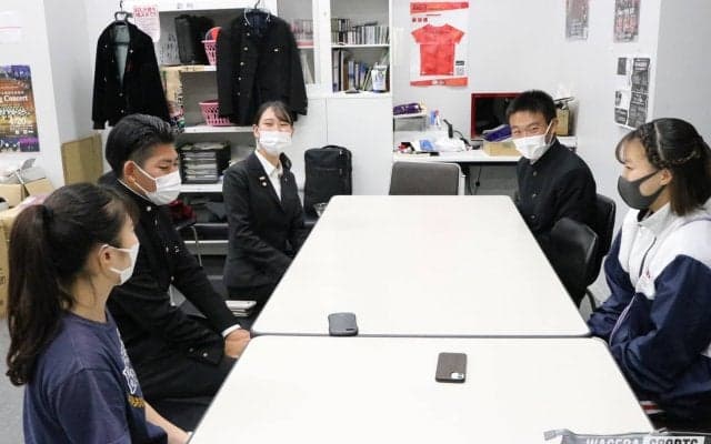 【特集】早慶応援企画責任者対談『慶應倒し意気あげて、おお打てよ砕け早稲田を倒せ』前編