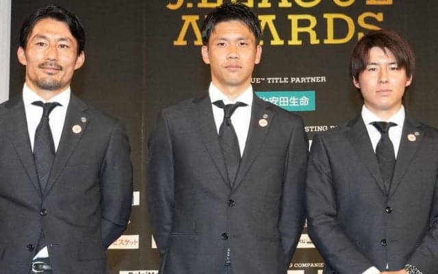 「優勝してここに来たかった」3年連続のベストイレブン、W杯にもいく川崎Fの山根視来の想い「自分の成長やフロンターレの勝利に向かっている」