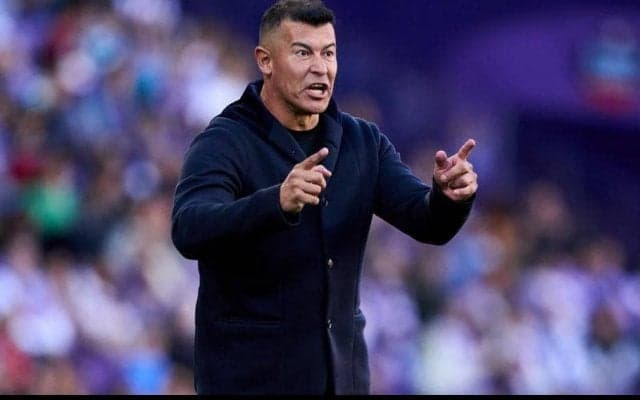 低迷続くエルチェが2度目の監督交代…わずか5試合でアルミロン監督を解任