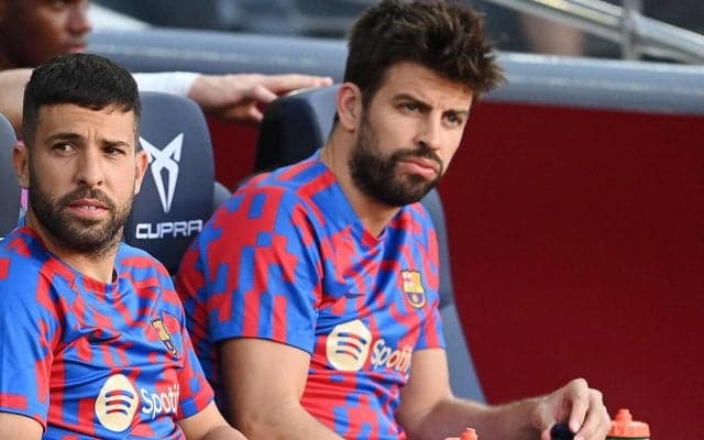 「最も台無しにした審判と言われた」電撃引退のピケはラストマッチで出場せずに退場の珍事…主審がやり取り明かす