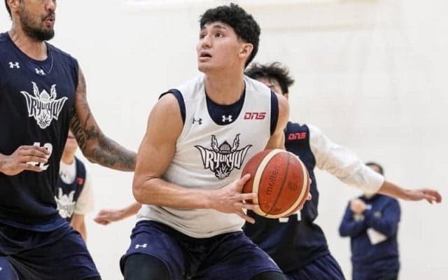 昨季ライジングゼファー福岡でプレーした植松義也、琉球ゴールデンキングスの練習生に