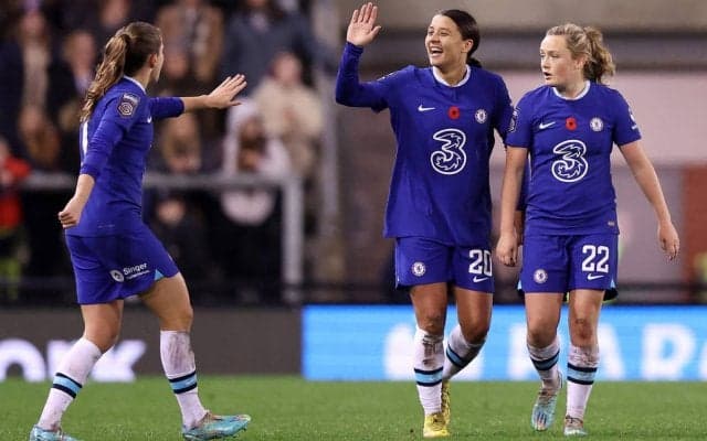 「ルカクよりうまい」「ドログバは誇る」満点のヒザスラ披露のチェルシー女子2人をESPNも大絶賛「2人は美しい」