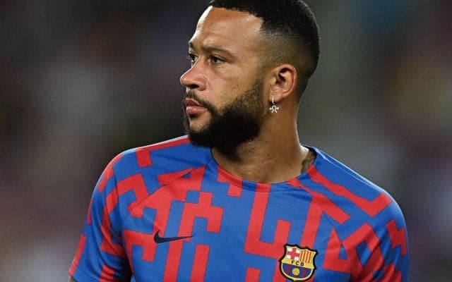 デパイ、チーム離脱を認められ一足先にオランダへ帰国… やはり構想外...