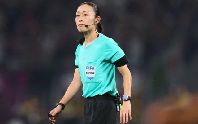 ｢かっこいい｣!! 山下良美国際審判員がカタールへ向けて出発! W杯初の女性審判員へ｢山下さん、堂々としていてかっこいいな〜｣などの声続々