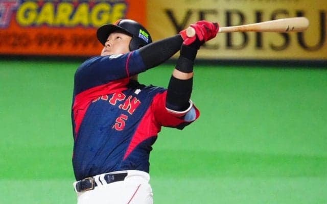 侍ジャパン岡本和真、天井直撃の二塁打　驚愕パワーに敵軍選手＆ファン愕然