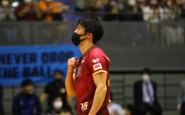 VC長野 森﨑健史の告白「絶対に守らなきゃいけない」V1残留に導いたチーム最年長選手が語る勝利の重さ