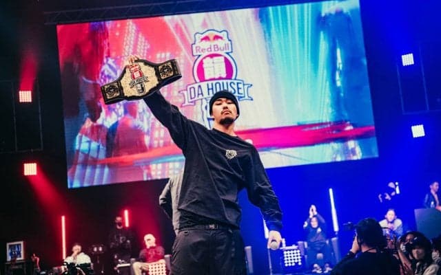 「Red Bull 韻 DA HOUSE 2022 決勝」S-kaine が2代目チャンピオンに決定