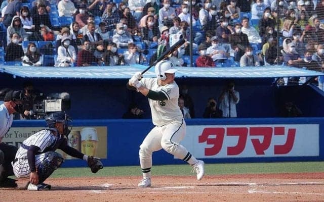 【高校野球】二松学舎大付、怪物1年が高校通算16号　鈴木誠也育てた指揮官絶賛「柔らかい打ち方」