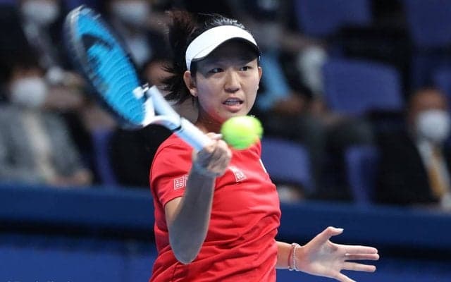 内島萌夏が世界80位コスチュクに敗れ、日本は敗退。来季はアジア／オセアニア・グループ1部の戦いに[ビリー・ジーン・キング・カップ]