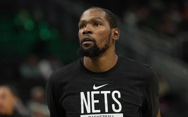 デュラントが開幕から13試合連続で25得点以上を奪取…ジョーダン以来の快挙を達成