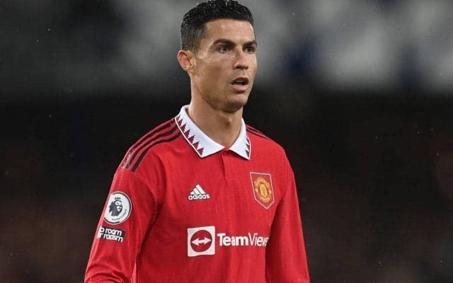 影響力絶大！オールド・トラッフォードで相手選手がC・ロナウドのものまね「いかに素晴らしいかを証明」