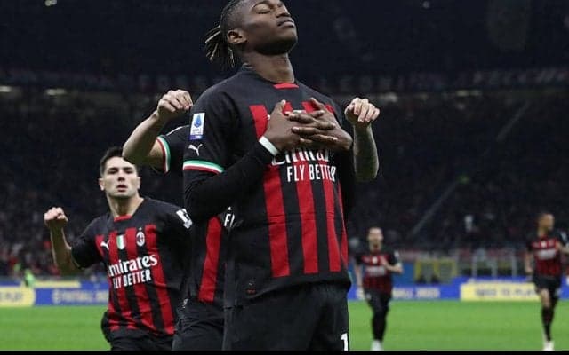 ミラン、後半ATのOG弾でフィオレンティーナに競り勝つ《セリエA》