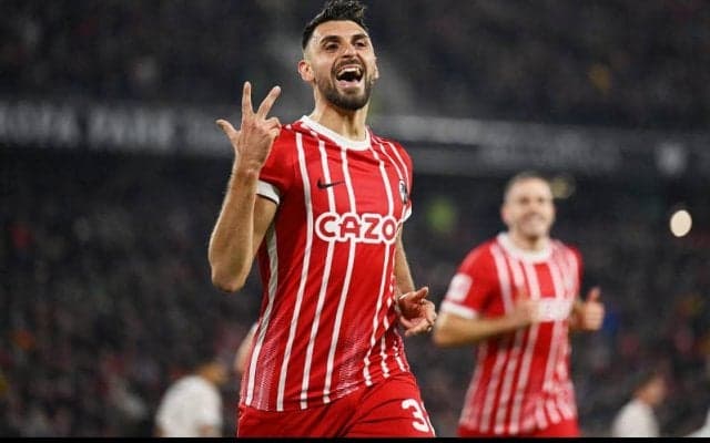 堂安vs原口の日本人対決はグリフォのハットなどでフライブルクが4発快勝！《ブンデスリーガ》