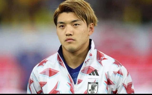 「オシャレモデルさんですか？」カタールに向かう堂安律のファッションが反響「アイテムが全部かわいすぎる」