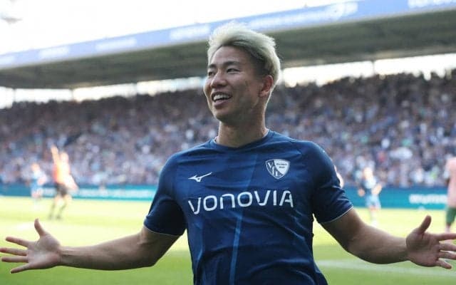 浅野拓磨がカタールW杯で履くアディダスの新スパイクを披露！「このスパイクとともに頑張ります」