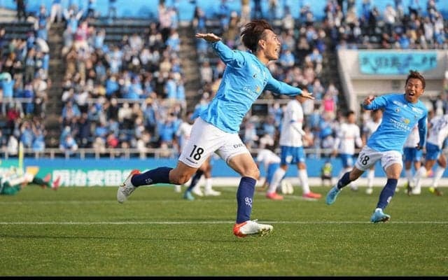 横浜FCの小川航基が初代MVP！ 得点王にも輝き個人三冠《2022J2リーグアウォーズ》