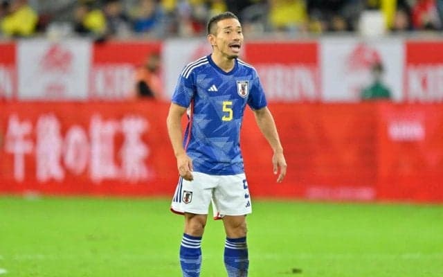 「プロフェッショナルすぎる」 国内組を束ねる長友佑都の姿に「頼もしいな」の声が続々！ 初体験の後輩に「これがワールドカップだよ」