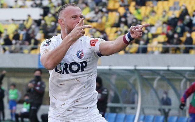 攻守に躍動しベストイレブンに選手の岡山DFヨルディ・バイス「サポーターのおかげ」と3位フィニッシュに感謝