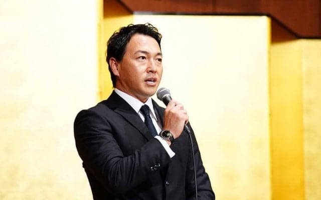 長野久義＆原監督が「めちゃ嬉しそう」　5年ぶり“7”の巨人ユニが「やっぱ似合う」