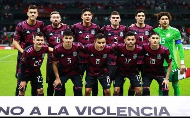 ロシアW杯のナイジェリア以上の人気！？神を描いたメキシコ代表ユニに注文殺到も購入は不可能か