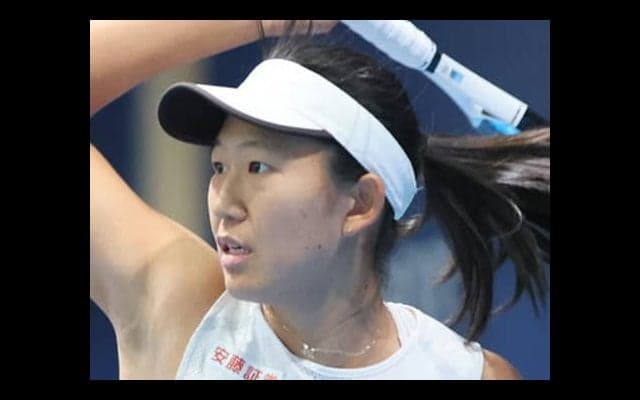  内島が安藤証券OP初戦突破 