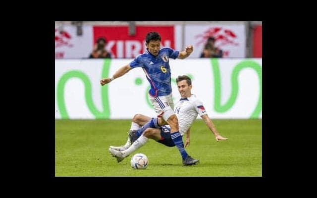 日本代表のボランチは２枚か３枚か。どんな組み合わせが理想か。福西崇史が導き出した最適解は？