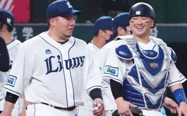 西武を去る森へ…戦友・山川の“別れ”が「これは泣く」　思い出添えた投稿が大反響