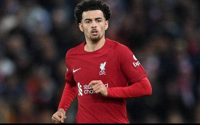 リバプール、生え抜きのMFカーティス・ジョーンズと新契約締結!