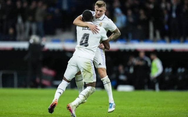 ｢バズーカだ｣!! レアルMFクロースのスーパーゴールに再脚光! カディス戦のゴラッソでFIFA23の｢週間優秀選手」に選出