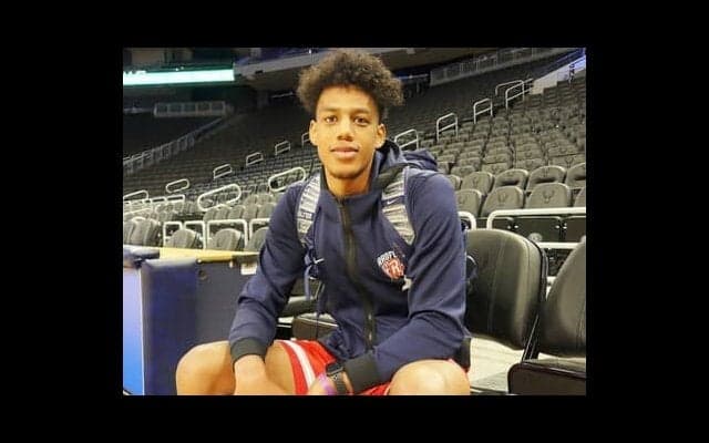 NCAA初シーズンを戦う「八村二世」山﨑一渉の今。「こっちに来て10キロ増えた。日本食を食べたくなる時もある」