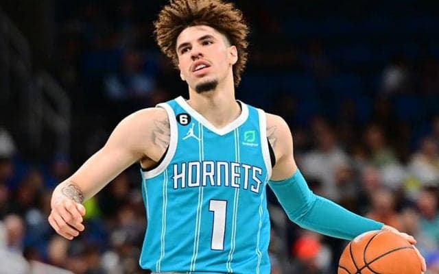 復帰直後のエースに降り注ぐ災難…ラメロ・ボールがペイサーズ戦で左足首を再び捻挫