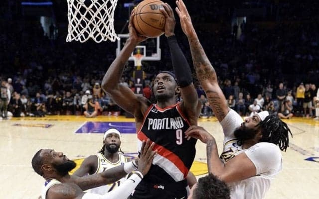 ウェスト首位のブレイザーズで攻防両面において活躍を続けるジェレミー・グラント