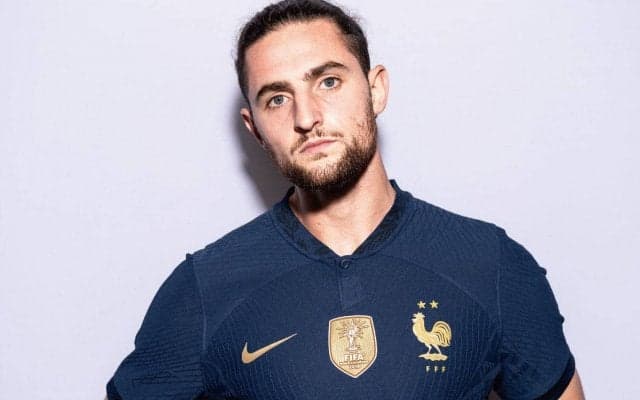 「4年前にフランスが見た景色をもう一度」ラビオ、自身初のW杯に意気込み