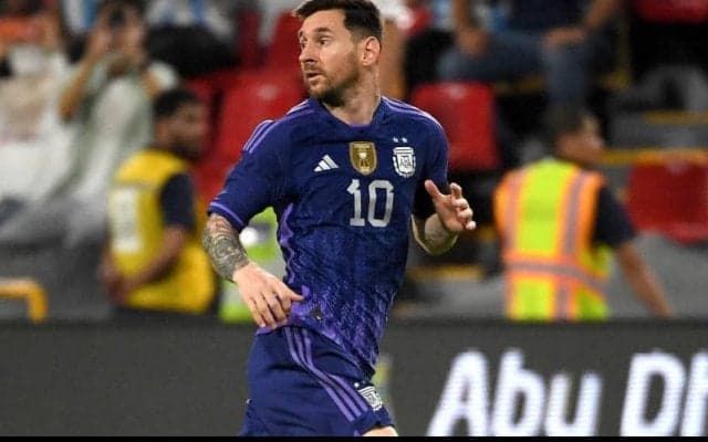 W杯迫るアルゼンチン、メッシが全体練習不参加も状態心配なしか