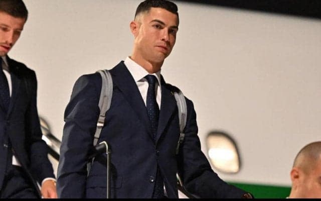 ユナイテッド、謀反のC・ロナウドを解雇も？　「しかるべき措置開始」の結末やいかに