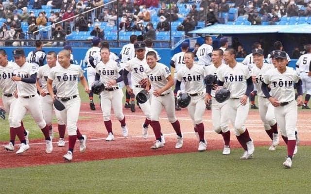 【高校野球】大阪桐蔭、12-2で6回コールド大勝　初の神宮連覇へあと2勝、準決勝は仙台育英