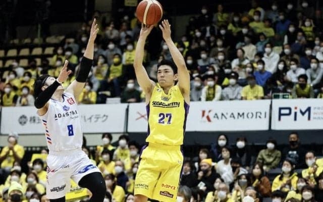 石井講祐の逆転3PでSR渋谷が劇的勝利…安藤やケイの活躍で島根が白星／11月20日開催 B1試合結果