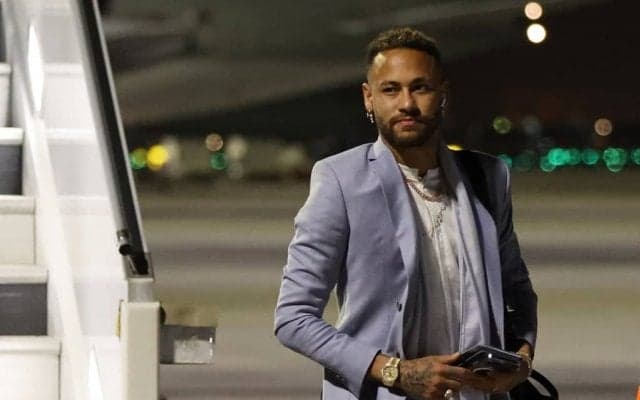 ｢カタール入りがカッコ良すぎて腰を抜かした｣ブラジル代表が32番目にカタール到着! ネイマールらジェットから降りてくる様子に｢ようこそ｣など反響