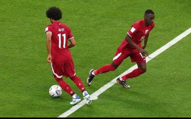 W杯開幕戦でキックオフから珍事！観客のカウントダウン無視で試合がスタート「意表突かれた」「音ズレしてるのかと思った」